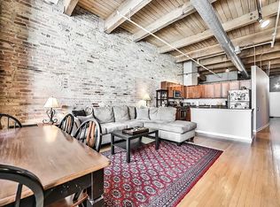 375 W Erie St APT 204, Chicago, IL 60654