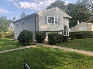 31 S 31st St, Wyandanch, NY 11798
