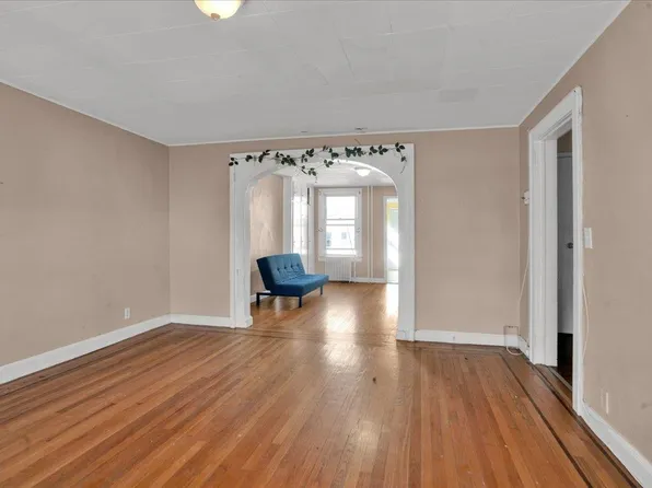 305 Sherman Avenue image 35 of 48