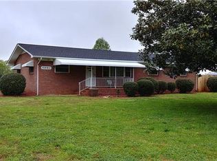5990 Oxford School Rd, Claremont, NC 28610