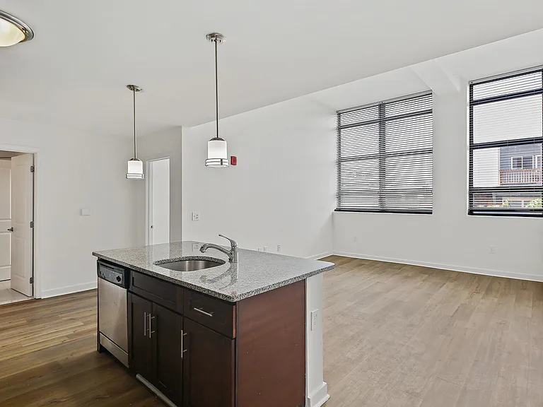101 S Ellwood Ave — Photo 67