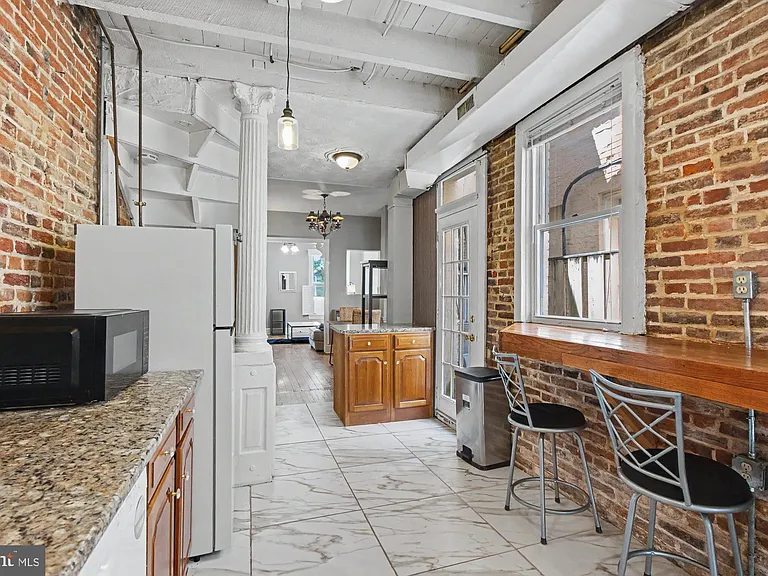 14 Poultney St — Photo 14
