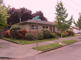 4126 SE Washington St APT A, Portland, OR 97214
