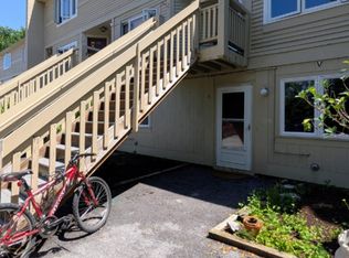 337 College Street #6, Burlington, VT 05401