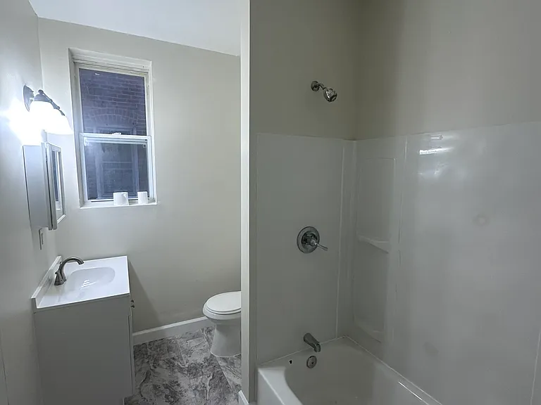 3304-3306 Keokuk St — Photo 7