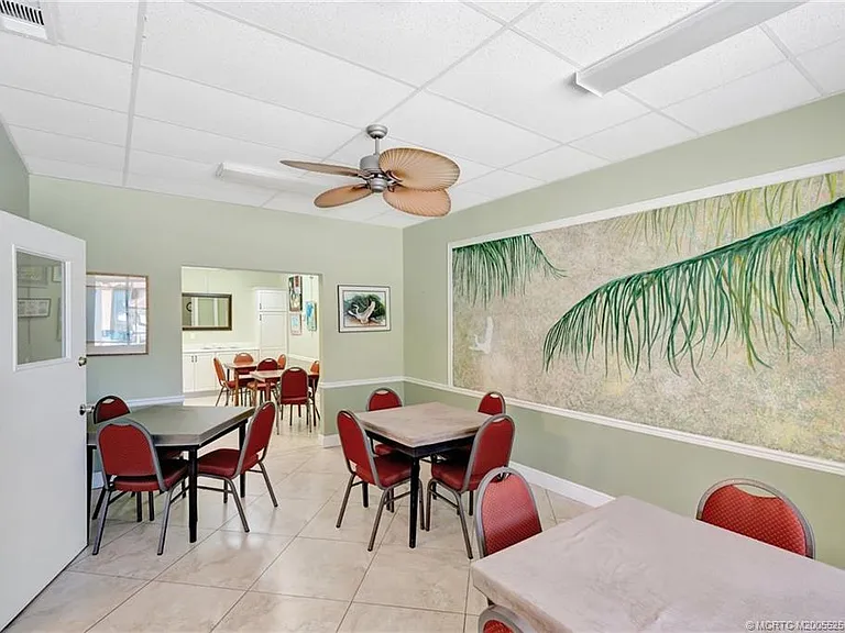 511 SW South River Dr #207 — Photo 42