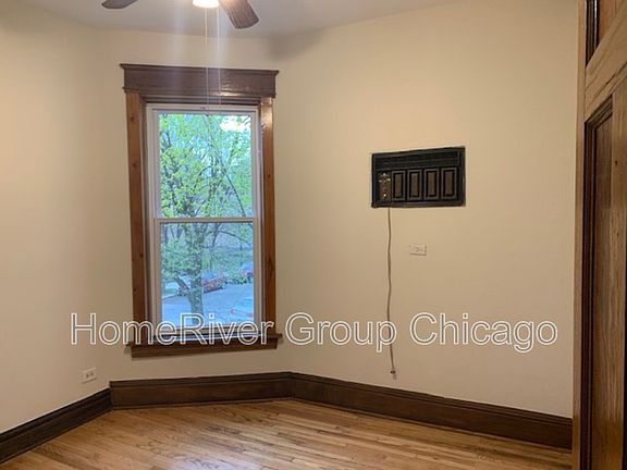 4th image of 3358 S Giles Ave APT 2