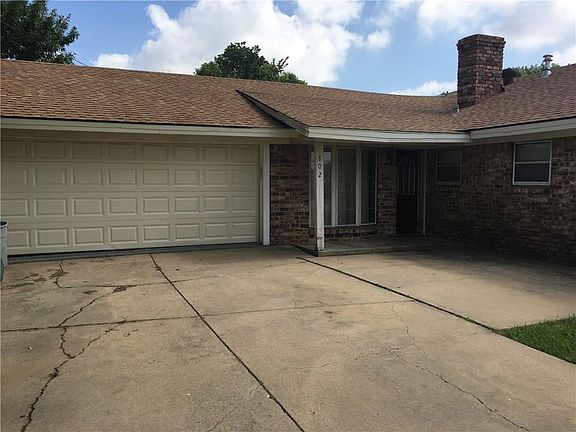 4th image of 802 Marlene Dr
