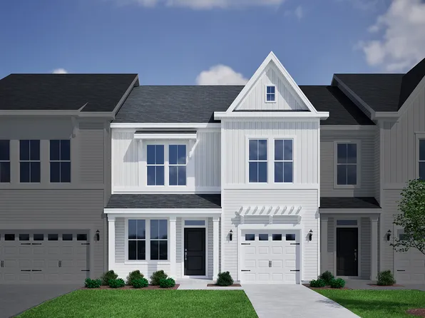 6751 Fellowship Dr, Leland, NC 28451