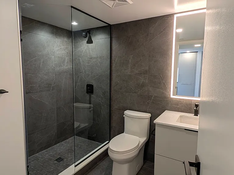 609 Sherbourne St #2508 — Photo 11