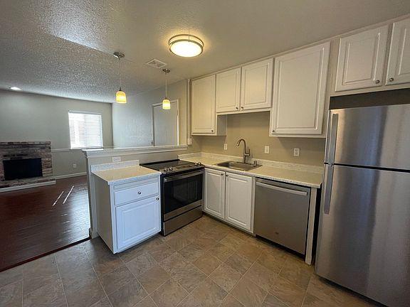 2nd image of 2113 O St APT 4