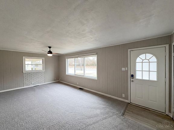 3rd image of 210 Littlebrook Dr