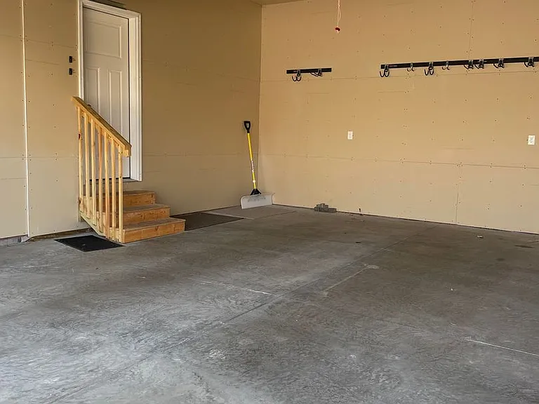 2312 Hart Dr SW — Photo 44