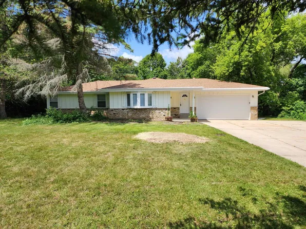 4110 Stonehaven WAY, Richfield, WI 53076