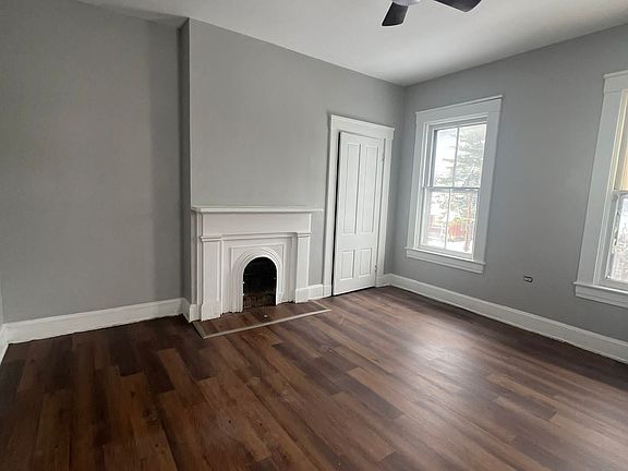 2nd image of 613 S Cooper Ave