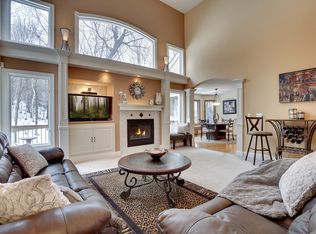 5773 Bryant Ln, Inver Grove Heights, MN 55076