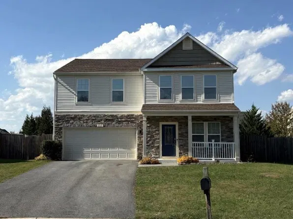 215 Ivy Hill Ct, Stephens City, VA 22655
