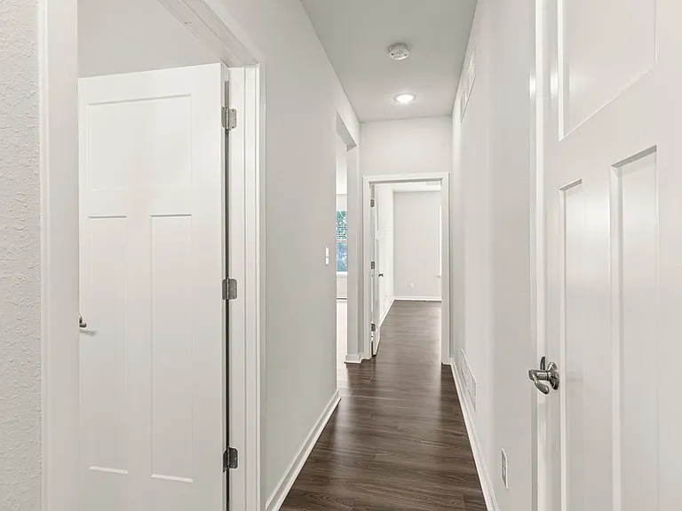 3907 18th Pl — Photo 10