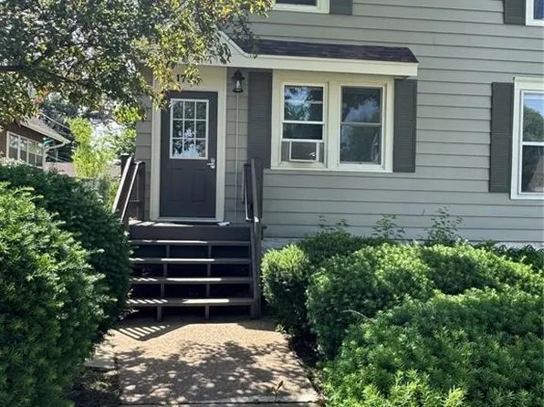 1735 C Ave NE, Cedar Rapids, IA 52402