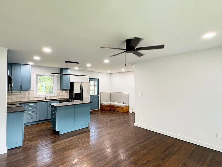 2036 Fargo Pl — Photo 16