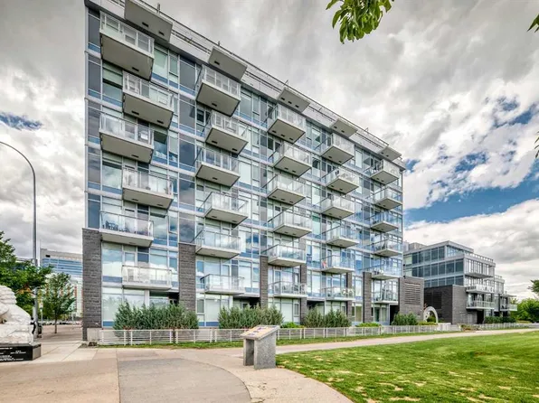 118 S Waterfront Ct SW #106, Calgary, AB T2P 1K8