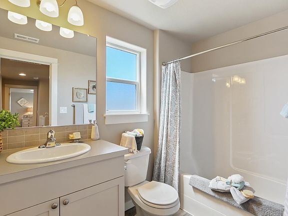5th image of 18516 E 19th Avenue Stoneridge Encore 5/6