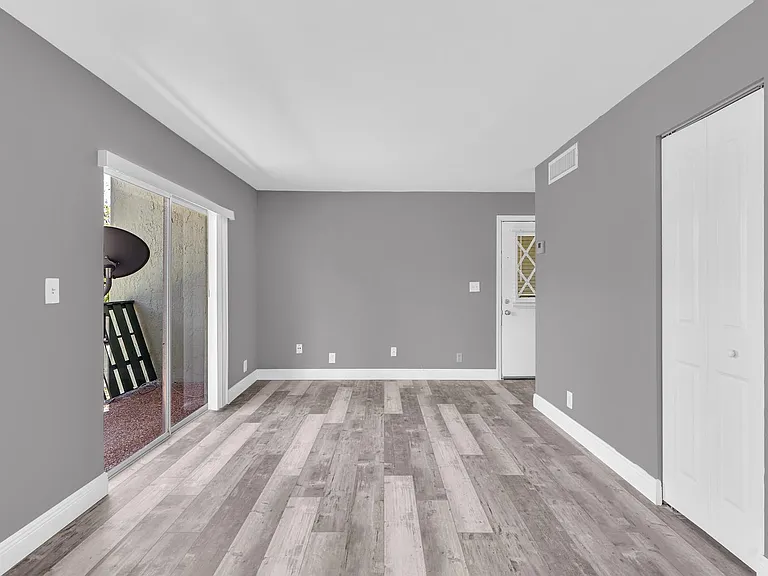 8909 NW 28th Dr #32B — Photo 17