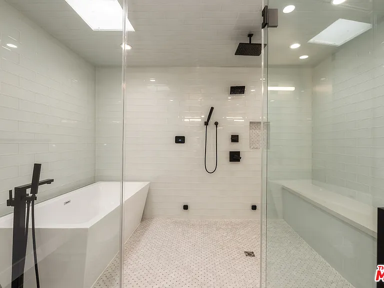 13036 Mindanao Way #4 — Photo 32