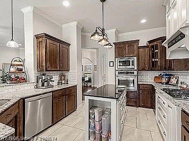 3rd image of 7908 Rome Way