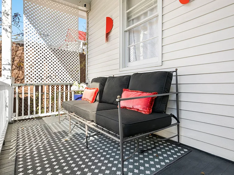 19 Aiken St — Photo 26
