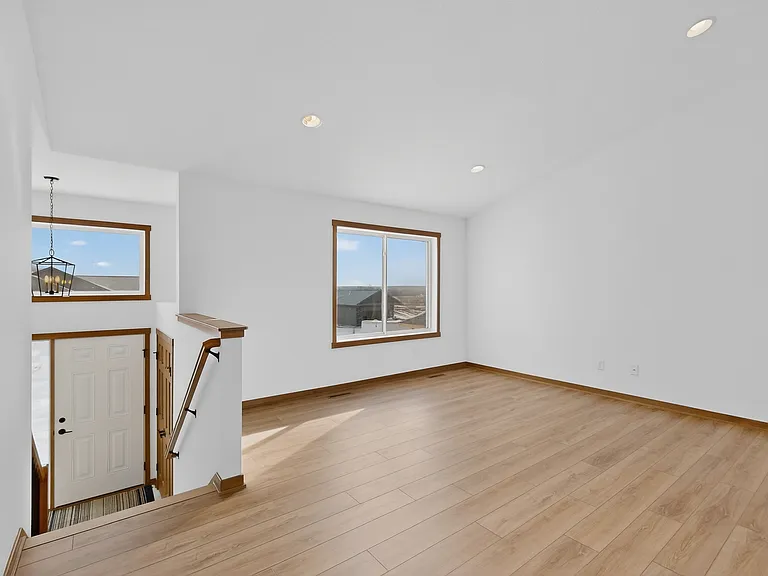 6221 Cody Pl NW — Photo 3