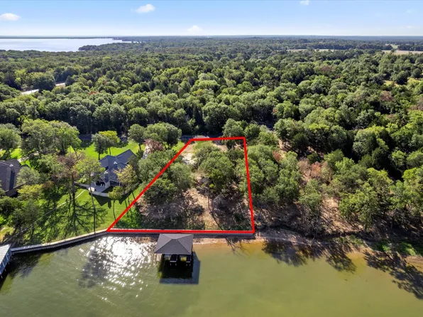 55 Shiloh Rd, Streetman, TX 75859