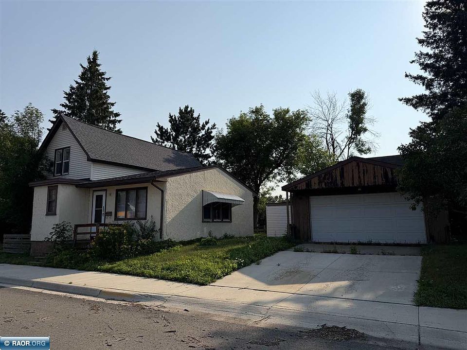 1st image of 403 N 3rd Ave
