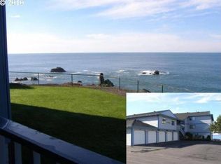 1303 Moore St, Brookings, OR 97415