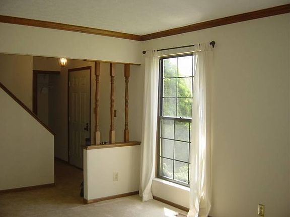 5th image of 1720 Oak Leaf Ln