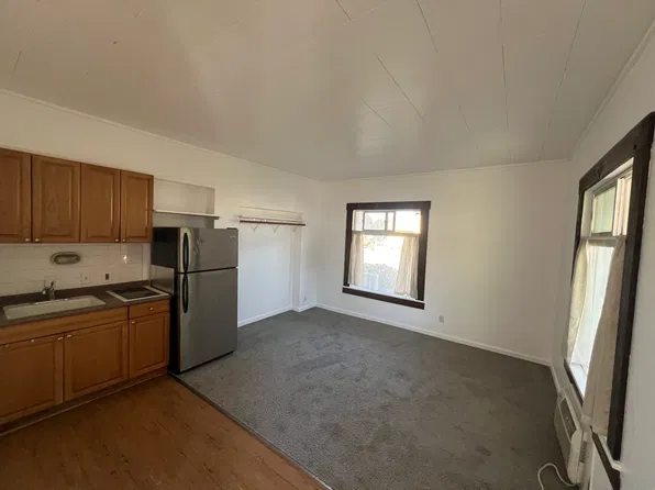 611 W 1st St, Halsey, OR