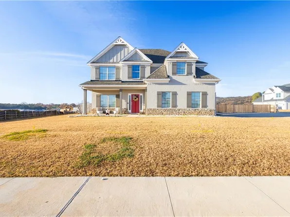 2906 Wyndham Way, Opelika, AL 36804