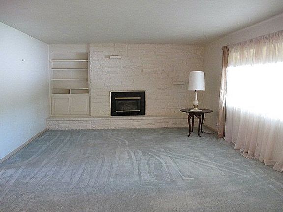 2nd image of 2420 Calkins Ave