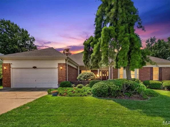 3926 Affirmed Dr, Florissant, MO 63034