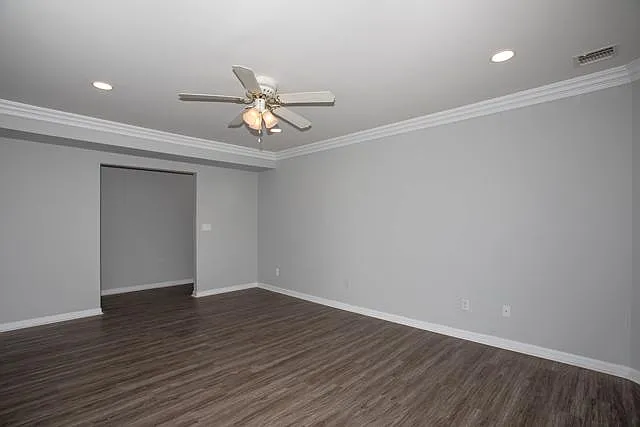 Fairfield Courtyard at Farmingdale — Photo 11