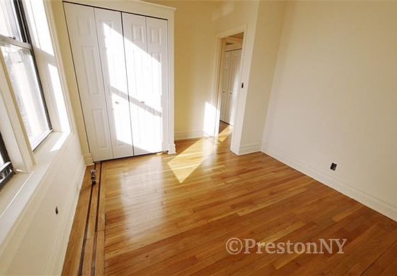 5th image of 2586 44th St APT C5