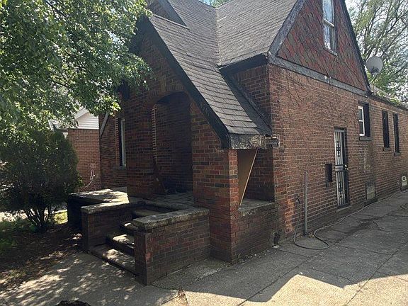2nd image of 14941 Littlefield St