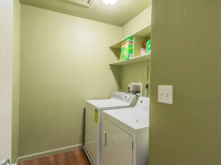 3307 N Tyndall Ave — Photo 25
