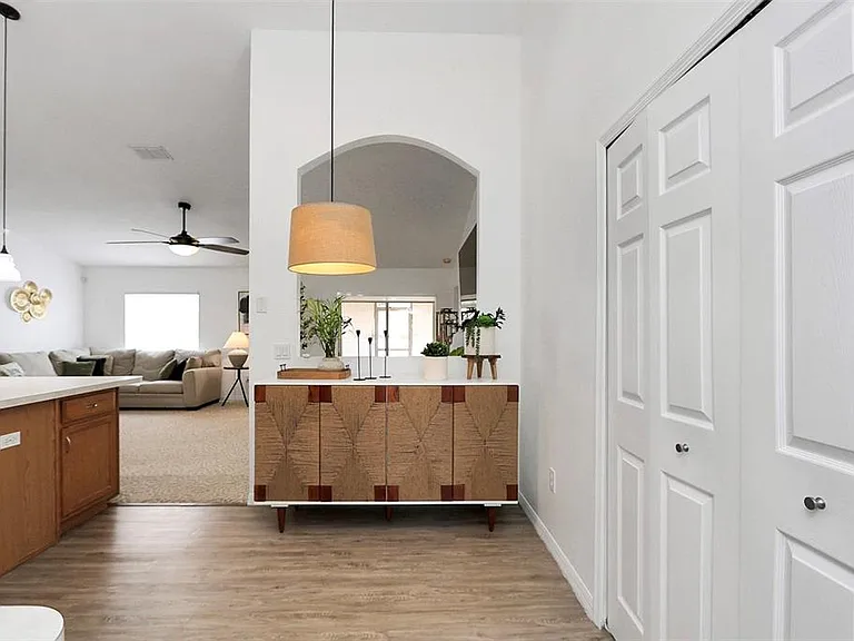 10648 SW 38th Ave — Photo 15