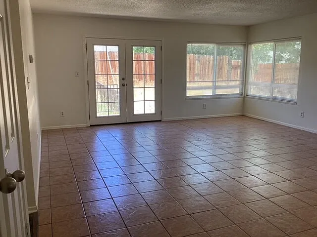 44745 Christie Ave — Photo 7