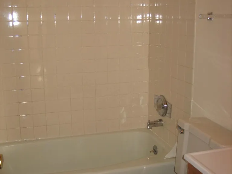 1253 Getzelman Dr #2N — Photo 6