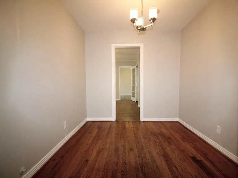 10415 Losa Dr — Photo 4