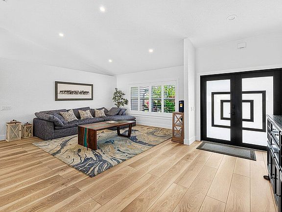 3rd image of 8331 SE Quail Ridge Way