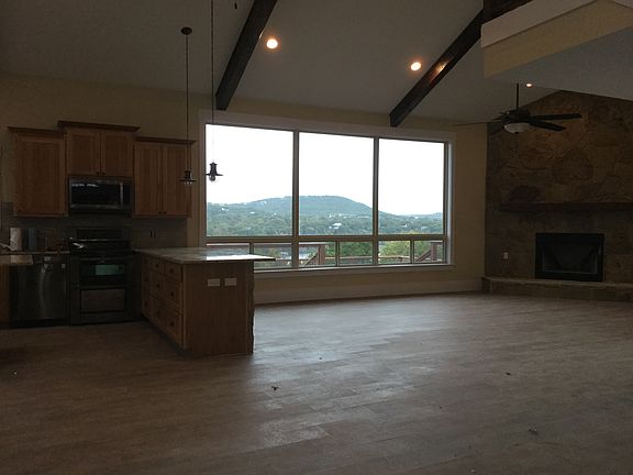4th image of 10702 Hill Dr