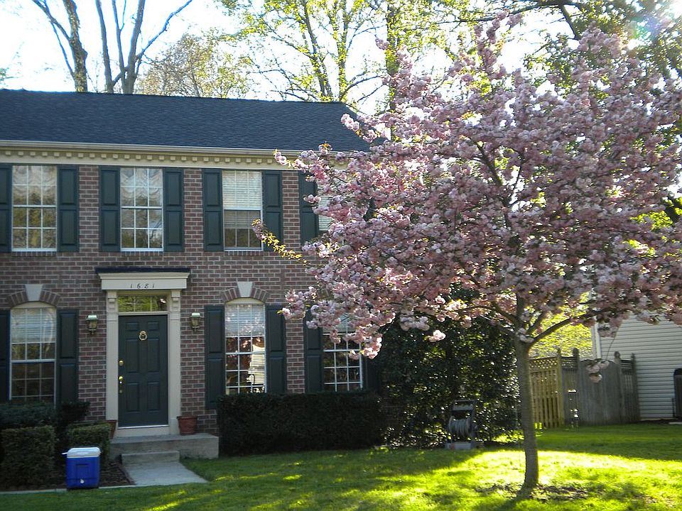 2nd image of 1681 Wickham Way